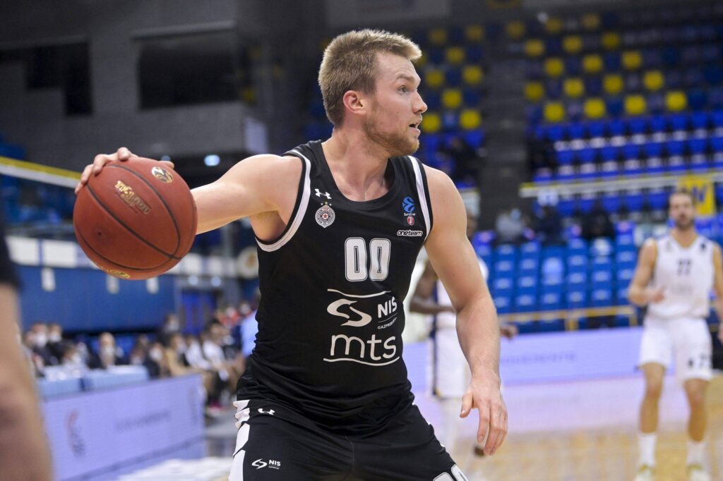 Centar napušta Partizan!