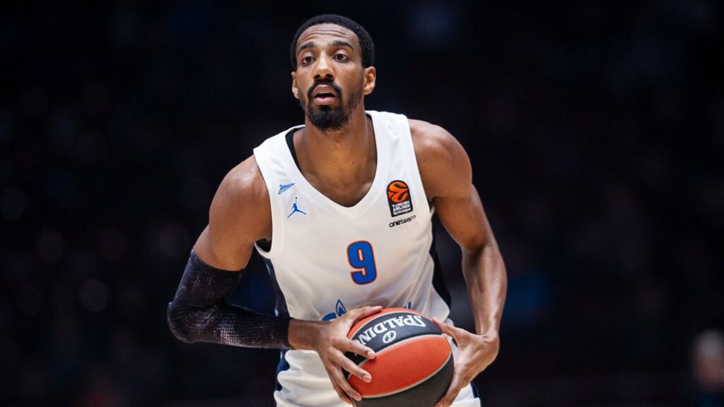 ZVEZDINA PONOĆNA BOMBA: Stigao Amerikanac u vidu šestog pojačanja! (VIDEO)