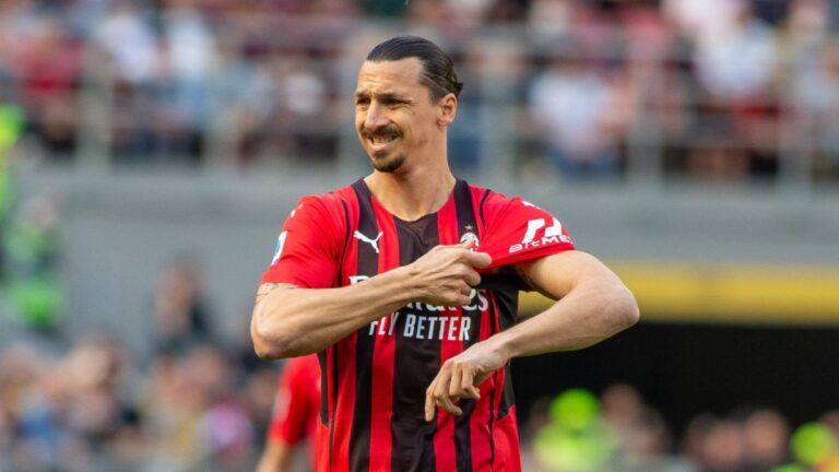 Ibrahimović se zaneo i razbio staklo na autobusu! (VIDEO) ibrahimovic