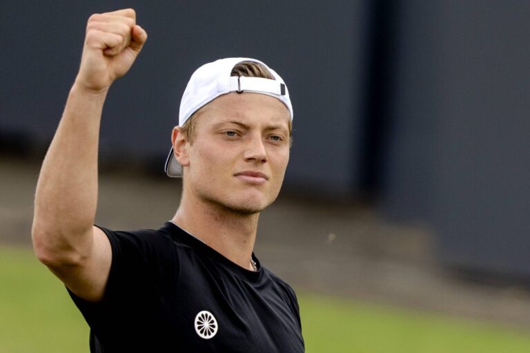 Tim van Rijthoven, 205. igrač sveta savladao je Medvedeva i došao do titule!