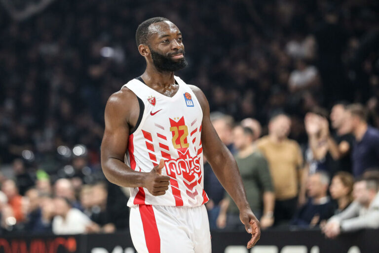 DŽENKINS: Uzbuđen sam zbog povratka na teren i prilike da pomognem mlađima!