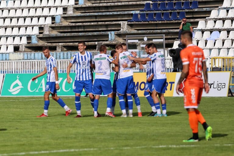 Novi Pazar protiv Spartaka stigao do šeste uzastopne pobede, čime je izbio na čelo Superlige! (VIDEO)