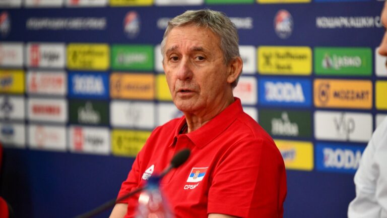ŠOK: Selektor Pešić precrtao sa spiska dugogodišnjeg kapitena reprezentacije! pesic-teodosic