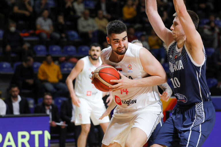 Ristić:,, Neće biti lako pred punim tribinama“