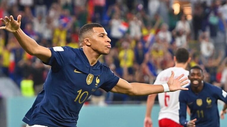 Mbape ne želi da odmara, insistira da igra protiv Tunisa!