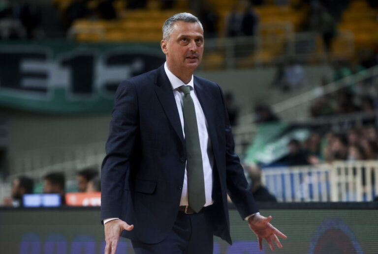 HIT: Radonjić izgovorio samo dve reči i nasmejao sve na konferenciji, pa i sebe! (VIDEO) radonjic