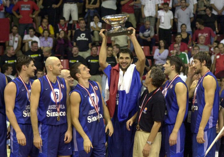 Sin Predraga Stojakovića nije izabrao Srbiju, evo za koju će reprezentaciju nastupati! pedja-stojakovic-jugoslavija