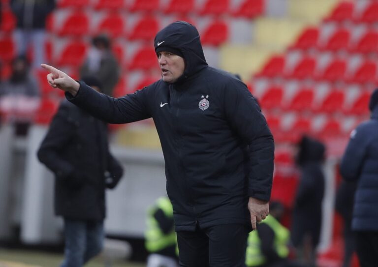 PETRIĆ POSLE NAPRETKA: Nije trebalo da se odigra ova utakmica!