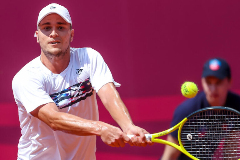 Kecmanović se mučio, ali i plasirao u četvrtfinale Srpska opena! kecmanovic