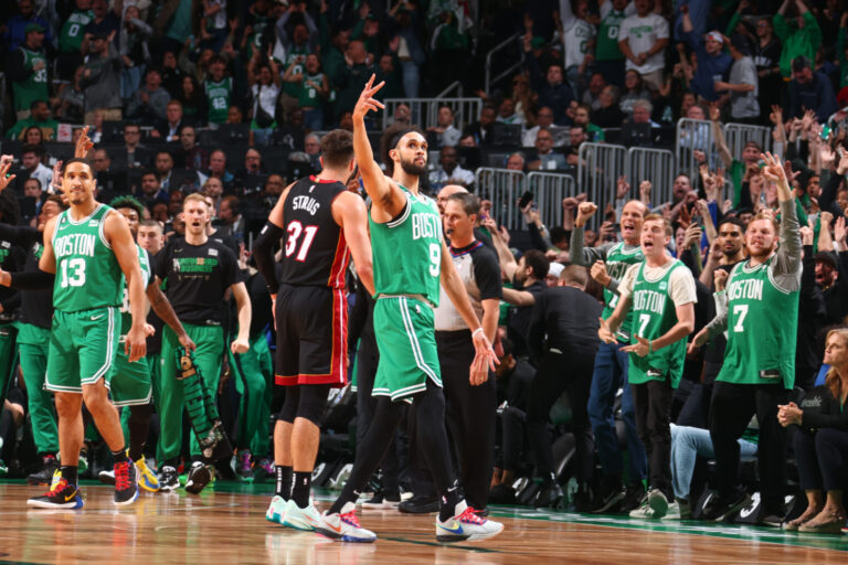 Boston u poslednjoj sekundi savladao Majami i izjednačio u seriji, Seltiksi na korak od istorije! (VIDEO) boston miami