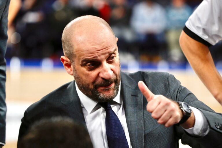 POSLE VIŠE OD GODINU DANA PAUZE: Zvezdan Mitrović preuzeo velikana iz Turske! Zvezdan Mitrović