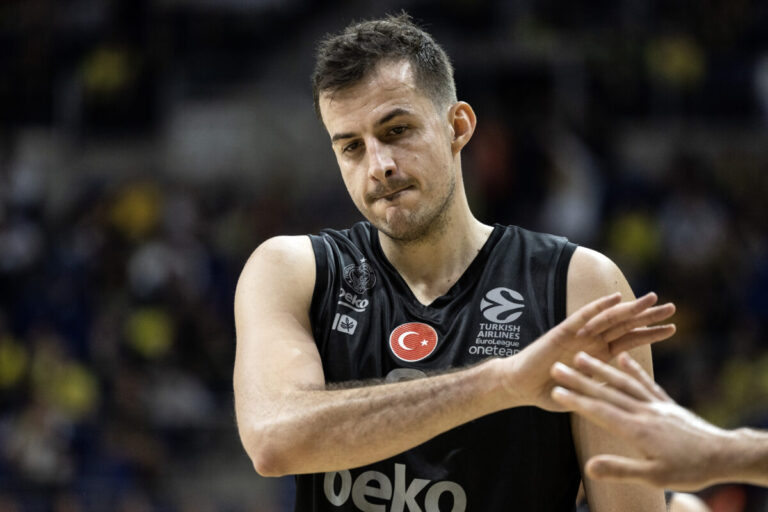 Bjelica napušta Fenerbahče, „Večiti“ ponovo u trci?!