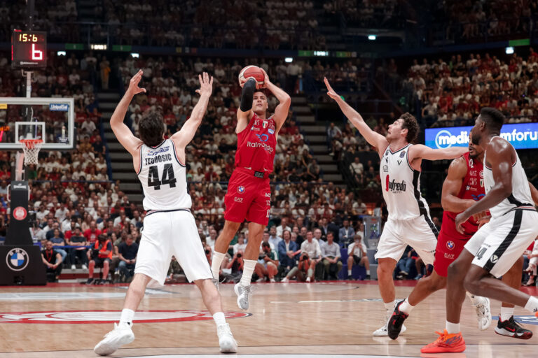 Bili Beron povređen, bivši košarkaš Crvene zvezde ide na operaciju! bili-beron