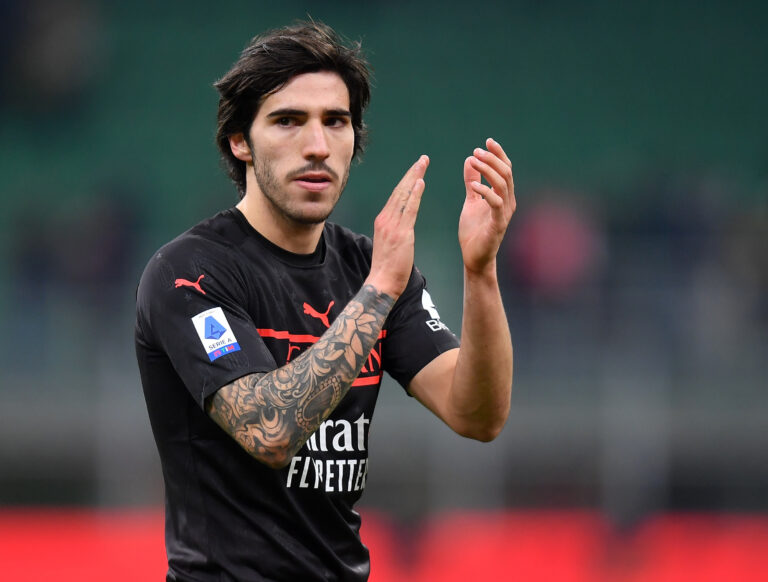 ZVANIČNO: Tonali predstavljen u Njukaslu!