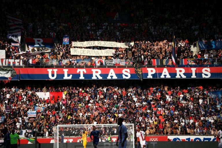 UŽAS: Navijači PSŽ-a prete Vlahoviću – “Odseći ćemo ti tri prsta”! (FOTO)