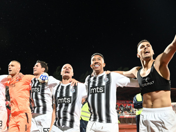 Partizan časti navijače!