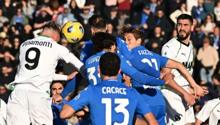 SERIJA A: Sasuolo pobedio Empoli u neverovatnoj utakmici, Frozinone sačuvao svoj teren protiv Đenove!