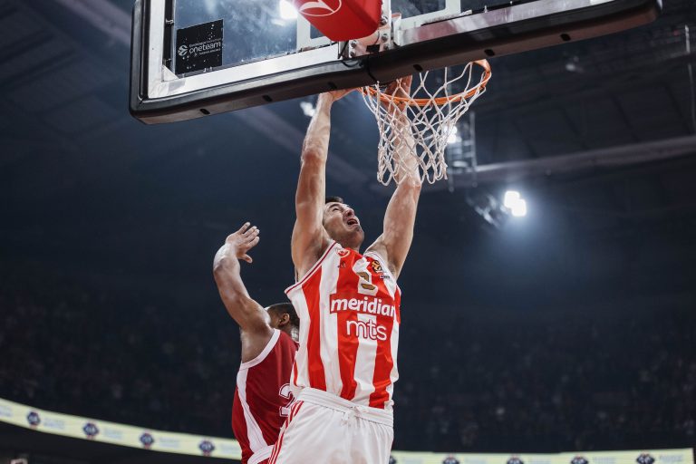 “DELIJE” OGORČENE: Ništa, vraćamo se obavezama u ABA ligi! Jedan igrač posebno na udaru! (TVITOVI) zvezda armani