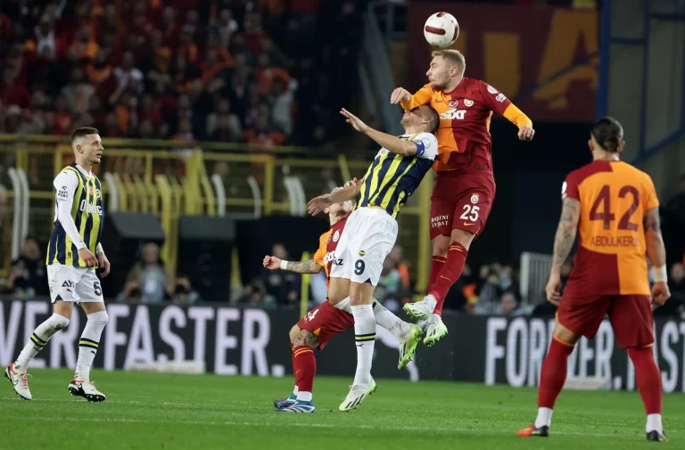 Fenerbahče i Galatasaraj odigrali užasno dosadan derbi!