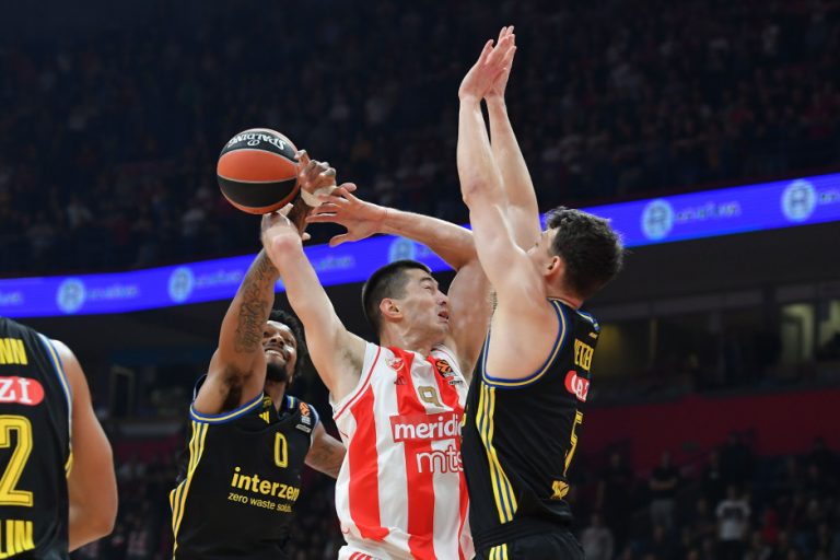 CRVENO-BELI SIGURNI: Zvezda konačno savladala Albu u Beogradu!