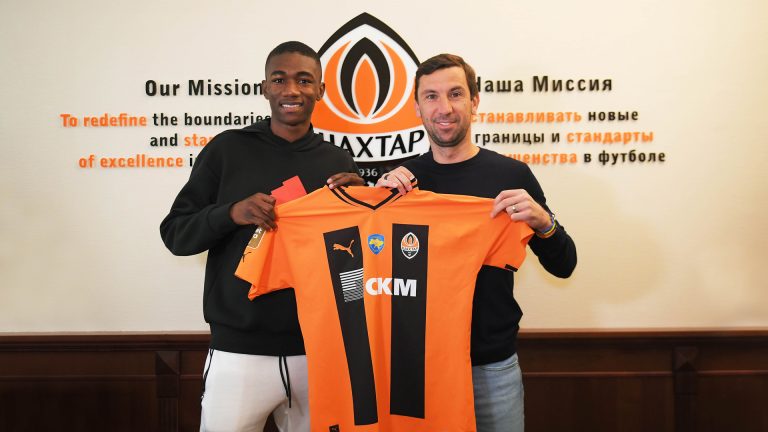 STIŽE POJAČANJE: Duljaj “potegao” veze u Šahtjoru, on će biti zamena za Belića! (VIDEO) Denil Kastiljo