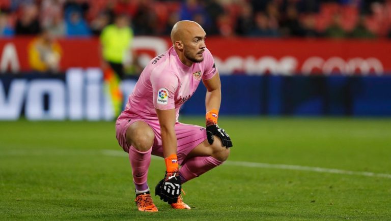 Očajna Sevilja, Dmitrović tri puta vadio loptu iz mreže, navijači zviždali! Marko Dmitrović