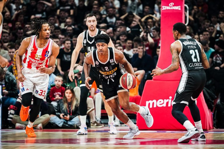 Ledeja saigrači čuvali od navijača Zvezde (VIDEO) grobari