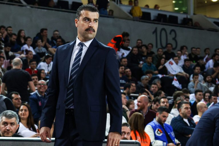 EVROLIGA: Anadolu Efes otpustio trenera!