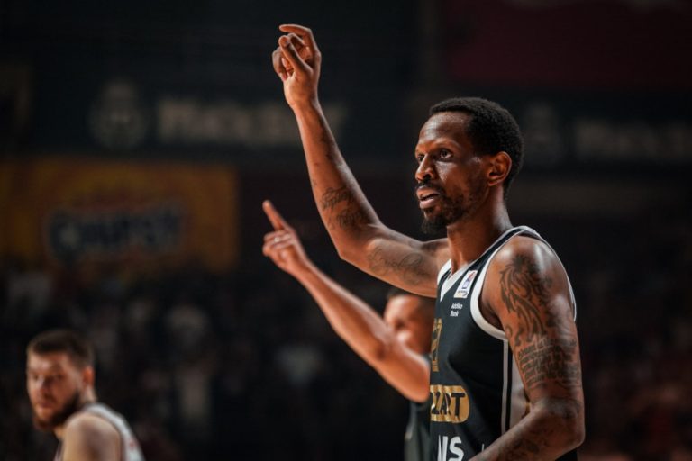 NANELI se prvi put oglasio nakon tuče! Naneli