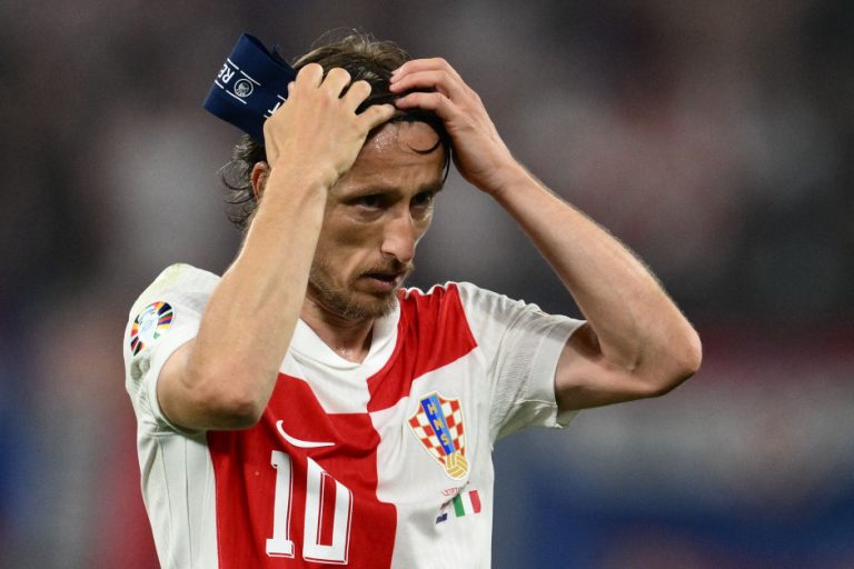MODRIĆ nakon poraza: „Videćemo da li je vreme za oproštaj od reprezentacije“!