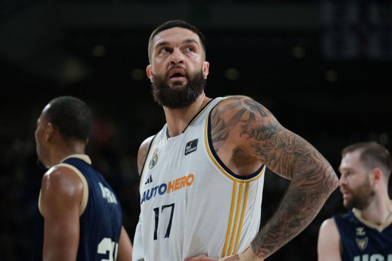 ZVANIČNO – Centar Real Madrida prešao u Efes!