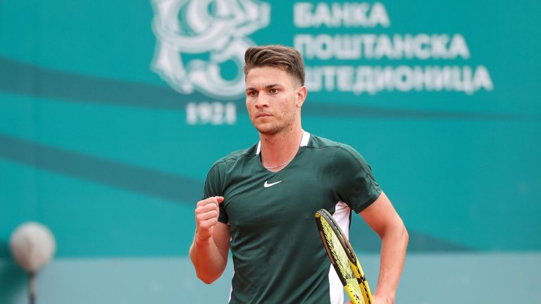 Kecmanović ne staje: Borba za Pariz se nastavlja!