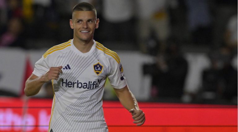 Joveljić blista u plej-ofu MLS-a: Dva gola i asistencija za Galaksi!