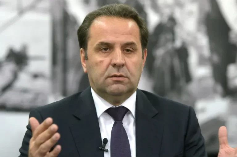 Rasim Ljajić: "Prvi put je vrednost ekipe veća od obaveza prema državi"!