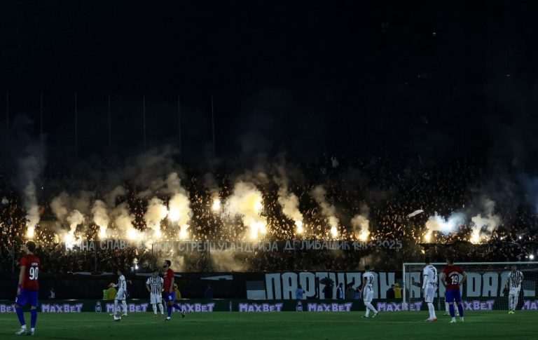 Srđan Blagojević zbog žutih kartona ne računa na tri igrača!