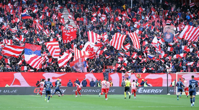 Zvezda je šampion! Zvezda je šampion!