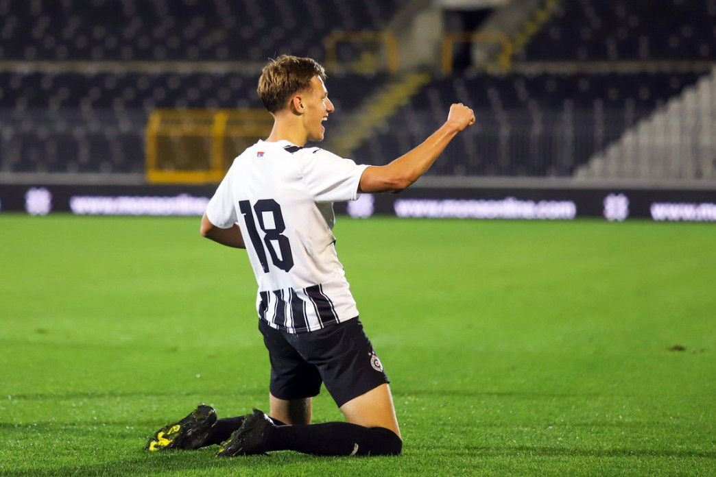 Partizan produžio dva ugovora!