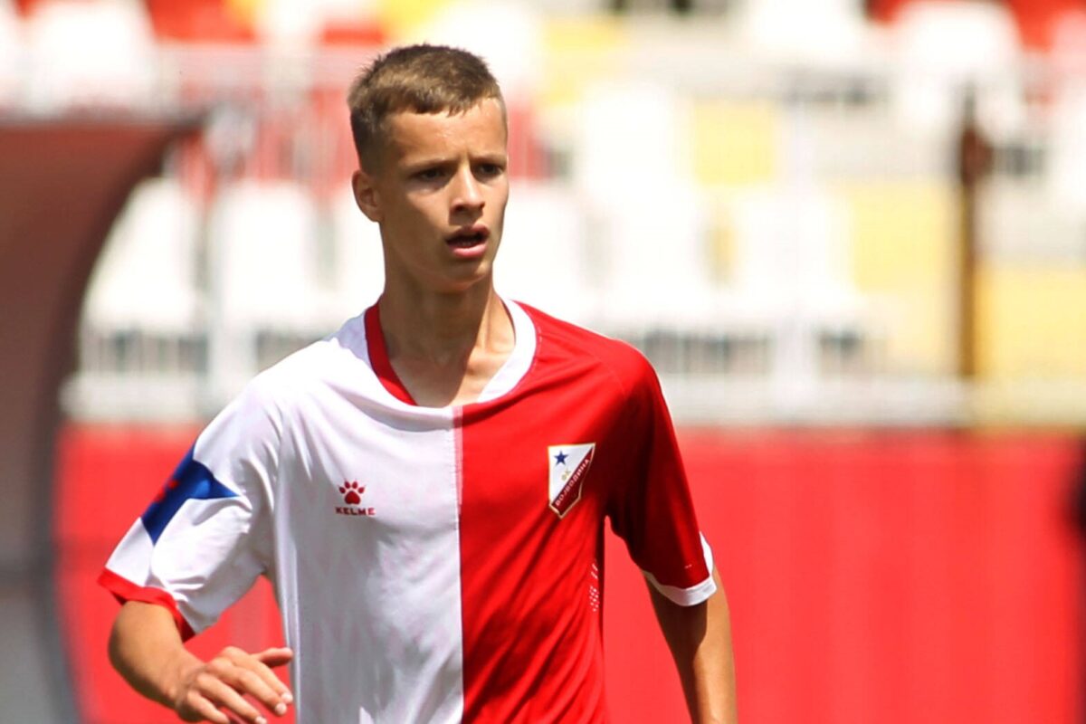 Zvezda prodaje krilnog napadača za 6.000.000 evra!