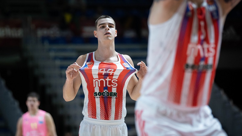 Mladi Nikola Topić postao šesti Srbin sa NBA prstenom!