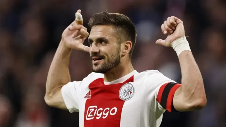Dušan Tadić na stolu ima 4 ponude! Dušan Tadić na stolu ima 4 ponude!