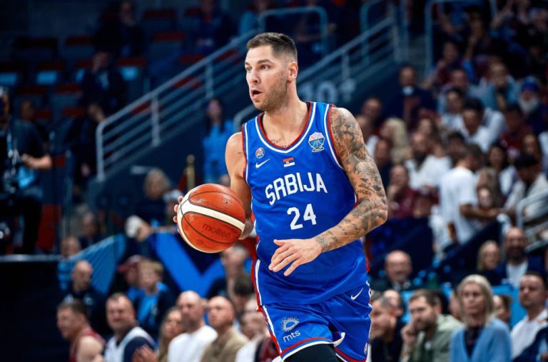 Jović veruje u Micića! Jović veruje u Micića!