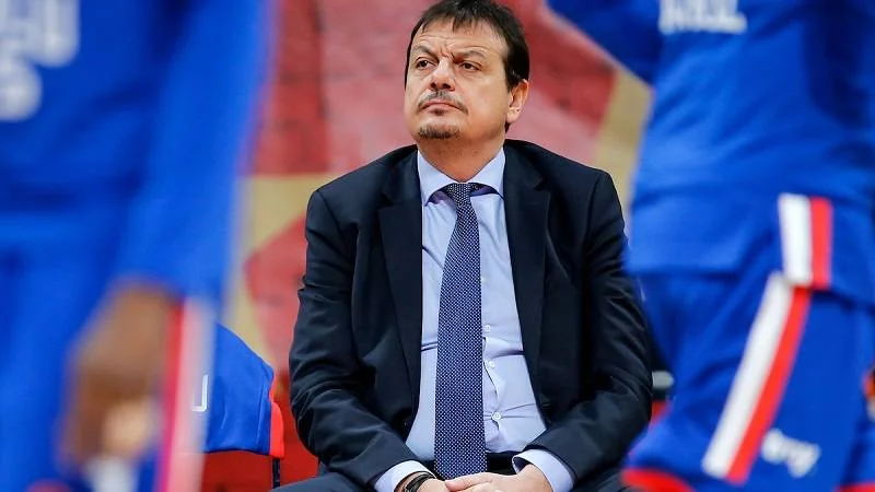 Ataman ostao bez centra!