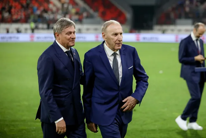 Dragan Džajić:”Zbog te utakmice je i došlo do smene selektora, ne bismo reagovali da se nije desio taj poraz”! Dragan Džajić:"Zbog te utakmice je i došlo do smene selektora, ne bismo reagovali da se nije desio taj poraz"!