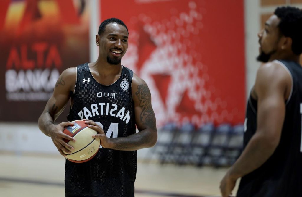 Ajzea Majk:"Nikad nisam mogao da zamislim da ovo može da se desi, naravno"!