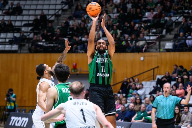 Još jedna partija Džabarija Parkera o kojoj se priča, ovo nema veze sa igračem iz Partizana – potpuni preporod (FOTO) Džabari Parker