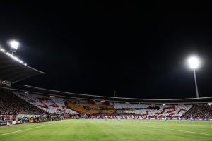 Skandal: UEFA kaznila Crvenu zvezdu zbog koreografije navijača - neprikladna za sportski događaj?! FK Crvena zvezda