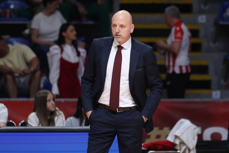 KK Crvena zvezda na prekretnici: Ko treba da predvodi ekipu naredne sezone i koga navijači žele? Saša Obradović