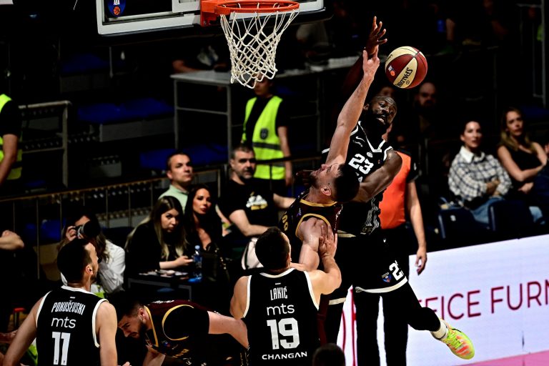 KK Partizan nije štedeo: Poznata visina plate novog centra crno-belih KK Partizan