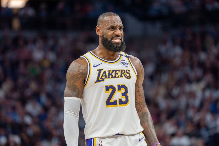 Lebron Džejms