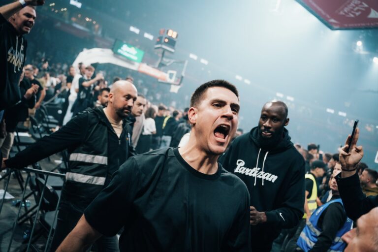 KK Partizan predstavio novo pojačanje nakon pobede nad Crvenom zvezdom, stigao krilni centar (FOTO) KK Partizan